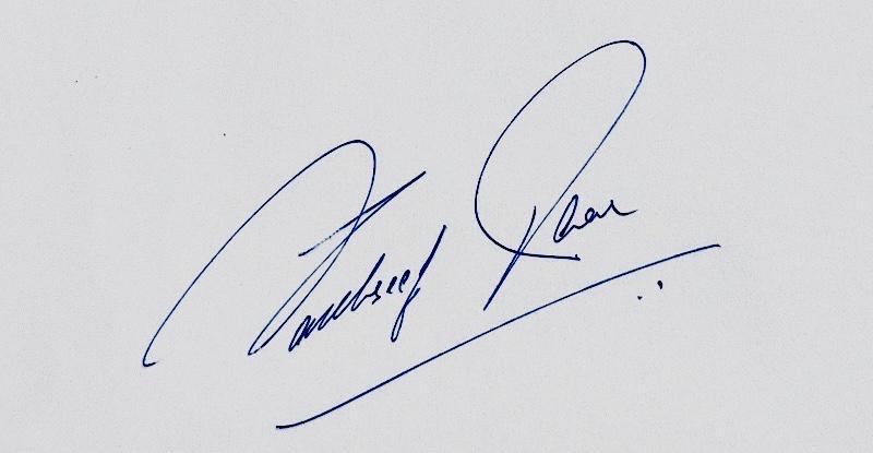 Signature of Tauseef Khan